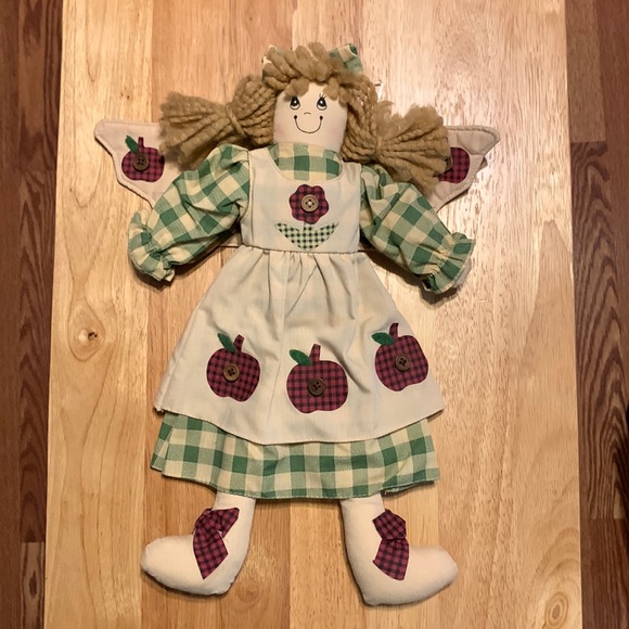Other - 🍎 Country Doll